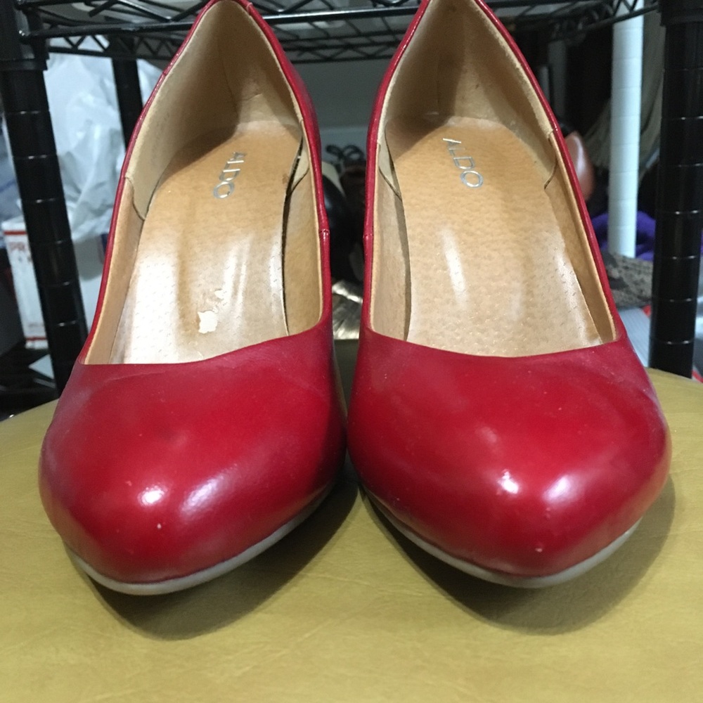 ALDO Candy Apple Red Heels - Picture 3 of 8